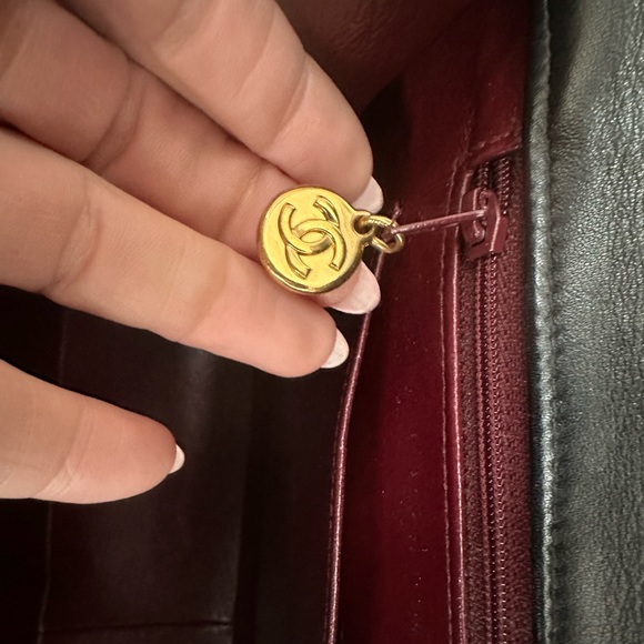 CHANEL $10K + NEW!Classic Black Leather Jumbo Gold Chain Flap Bag +Card/Dust Bag - Picture 15 of 16